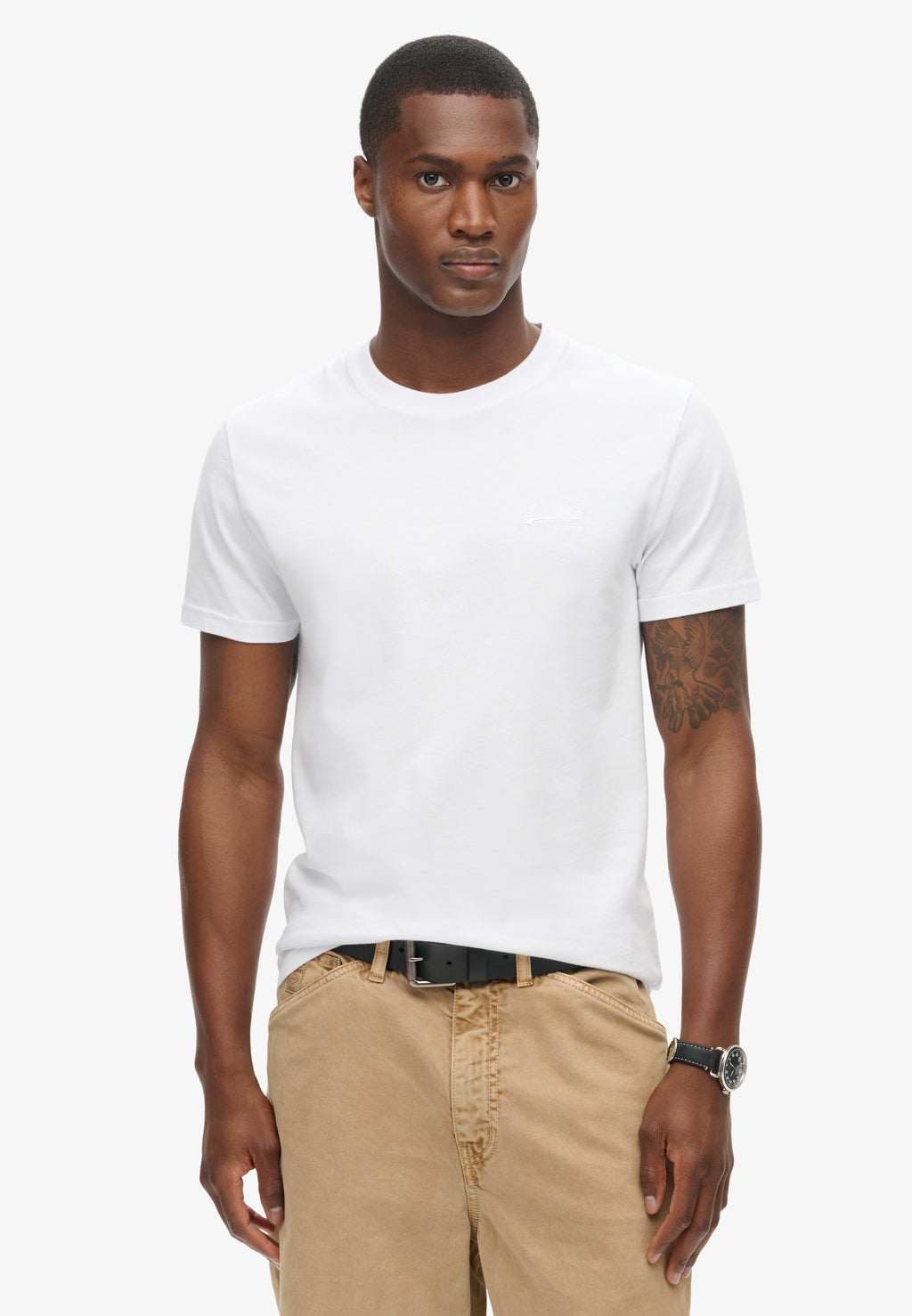 Essential Logo Emb Tee