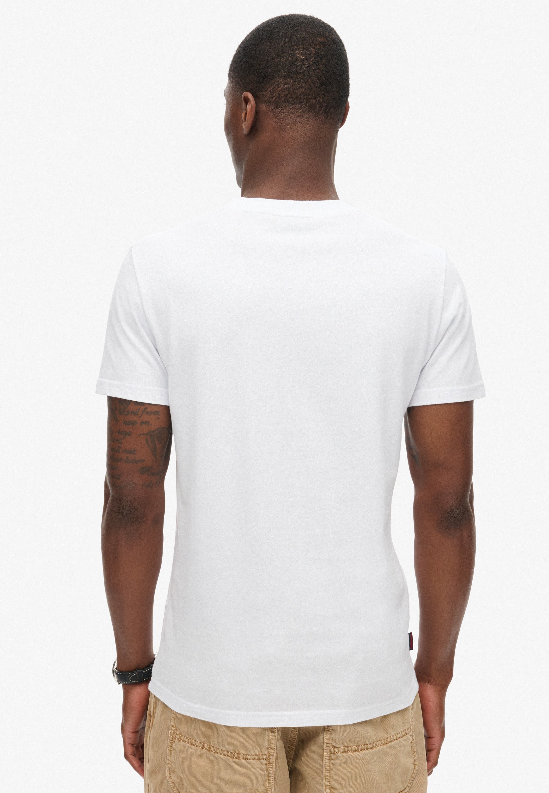 Essential Logo Emb Tee
