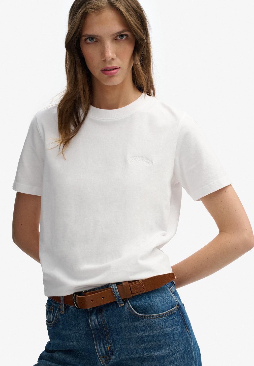 Essential Logo Emb Tee