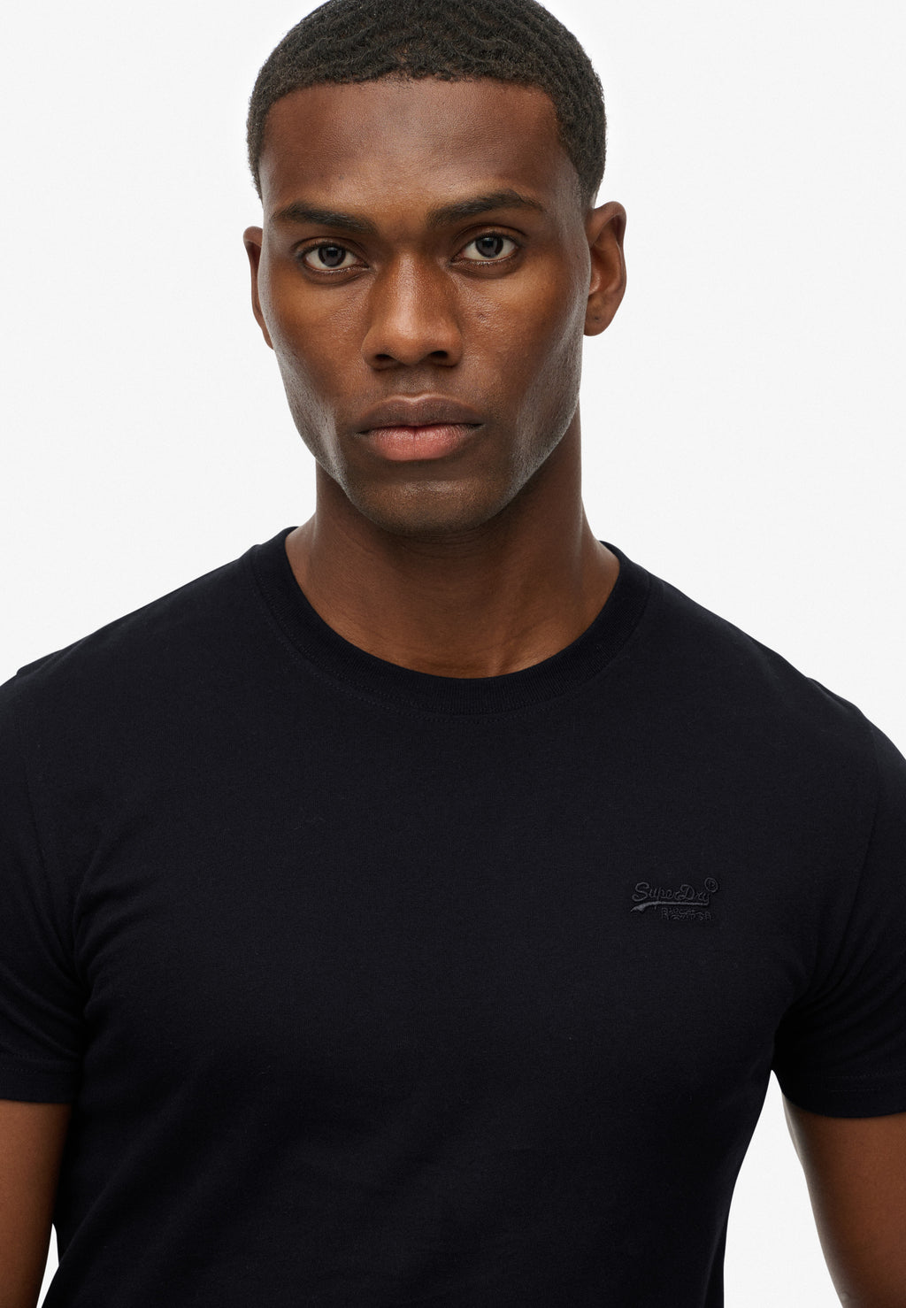 Essential Logo Emb Tee