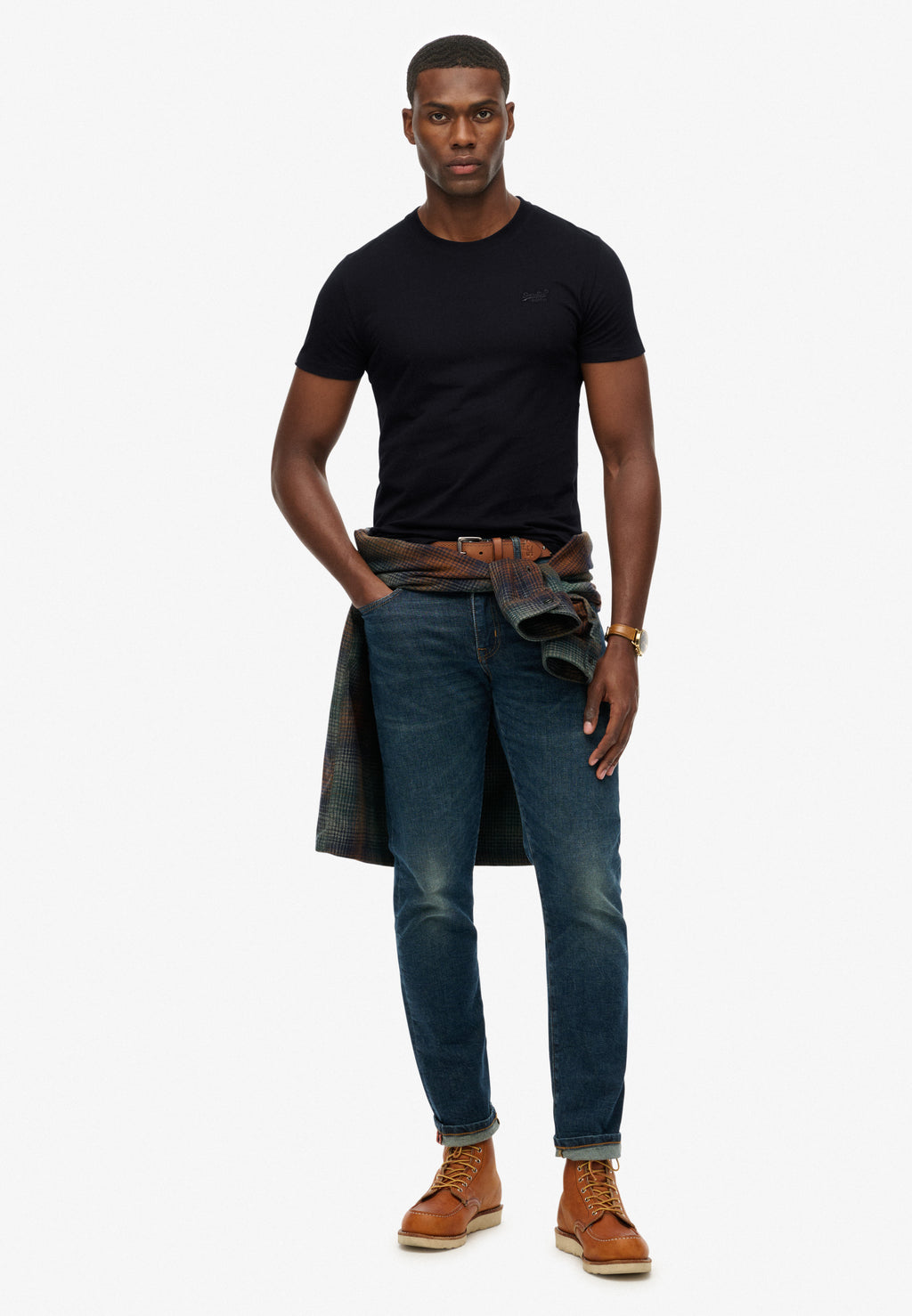 Essential Logo Emb Tee