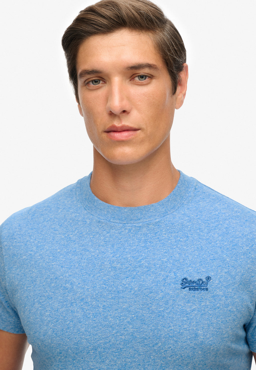 Essential Logo Emb Tee