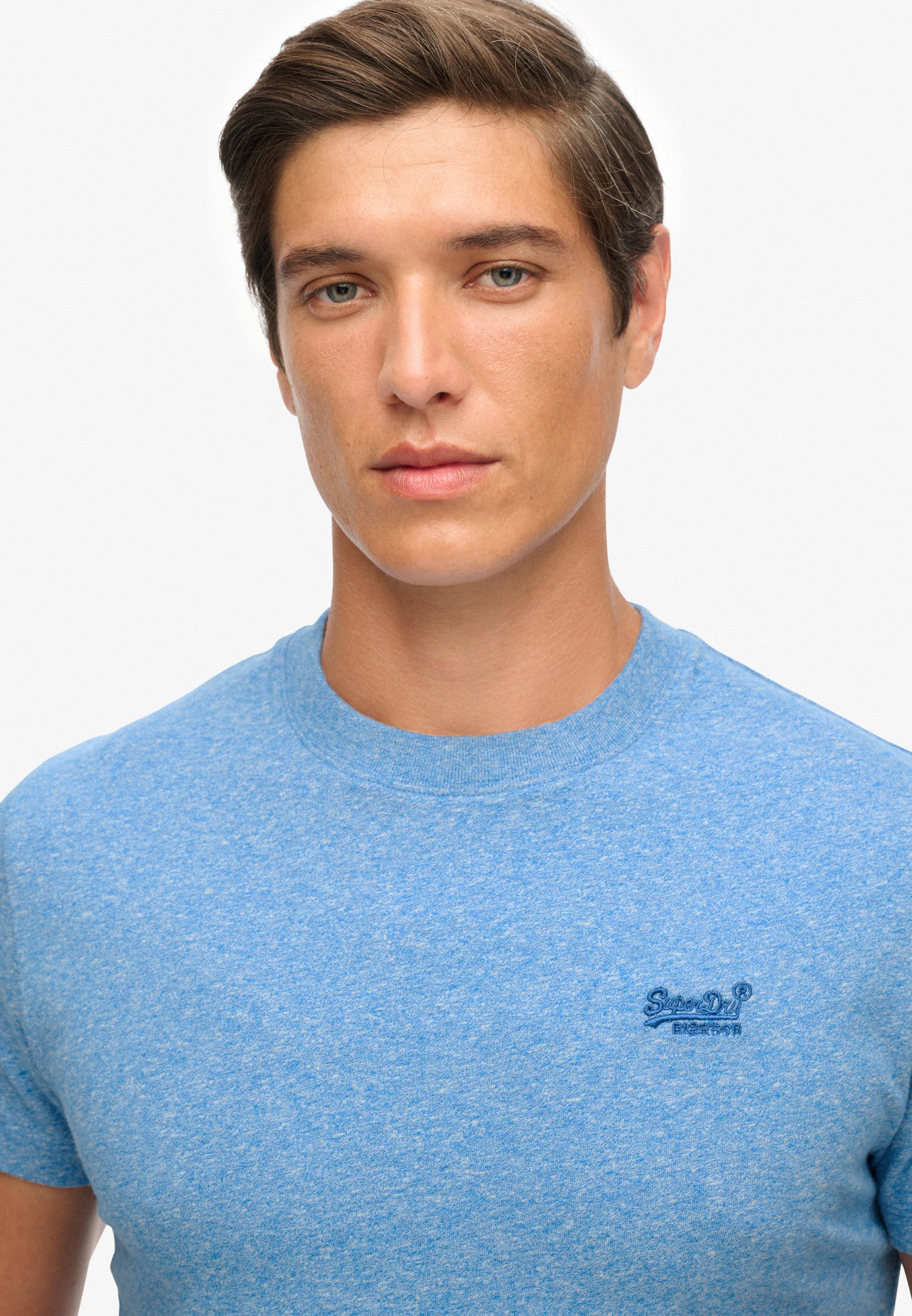 Essential Logo Emb Tee