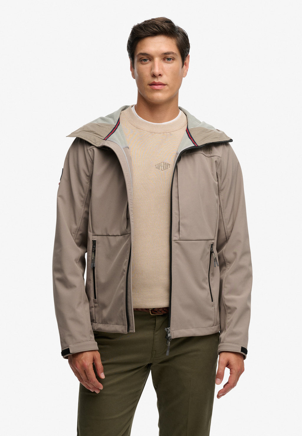 Hooded Softshell Trekker Jkt — Fort Taupe