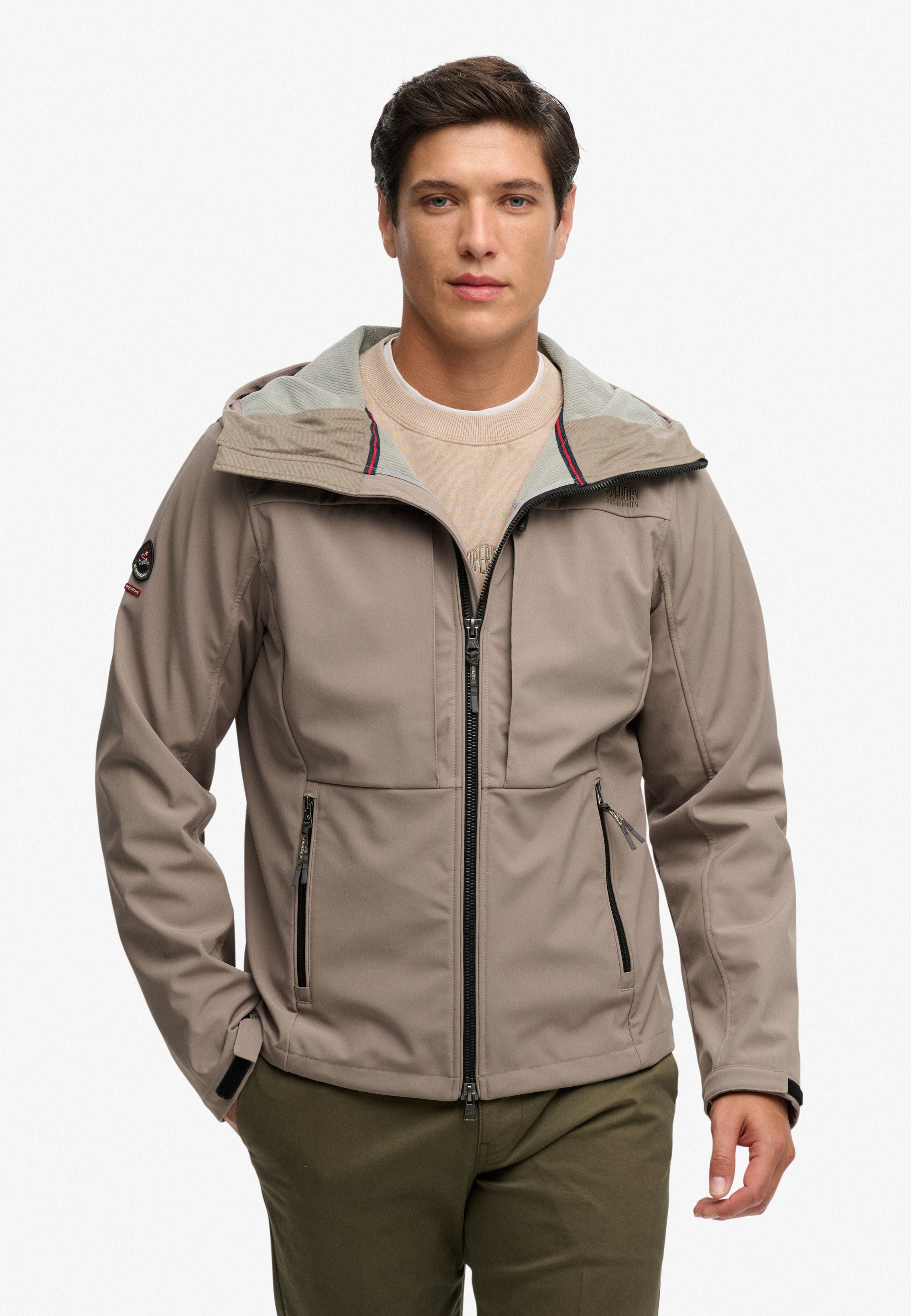 Hooded Softshell Trekker Jkt
