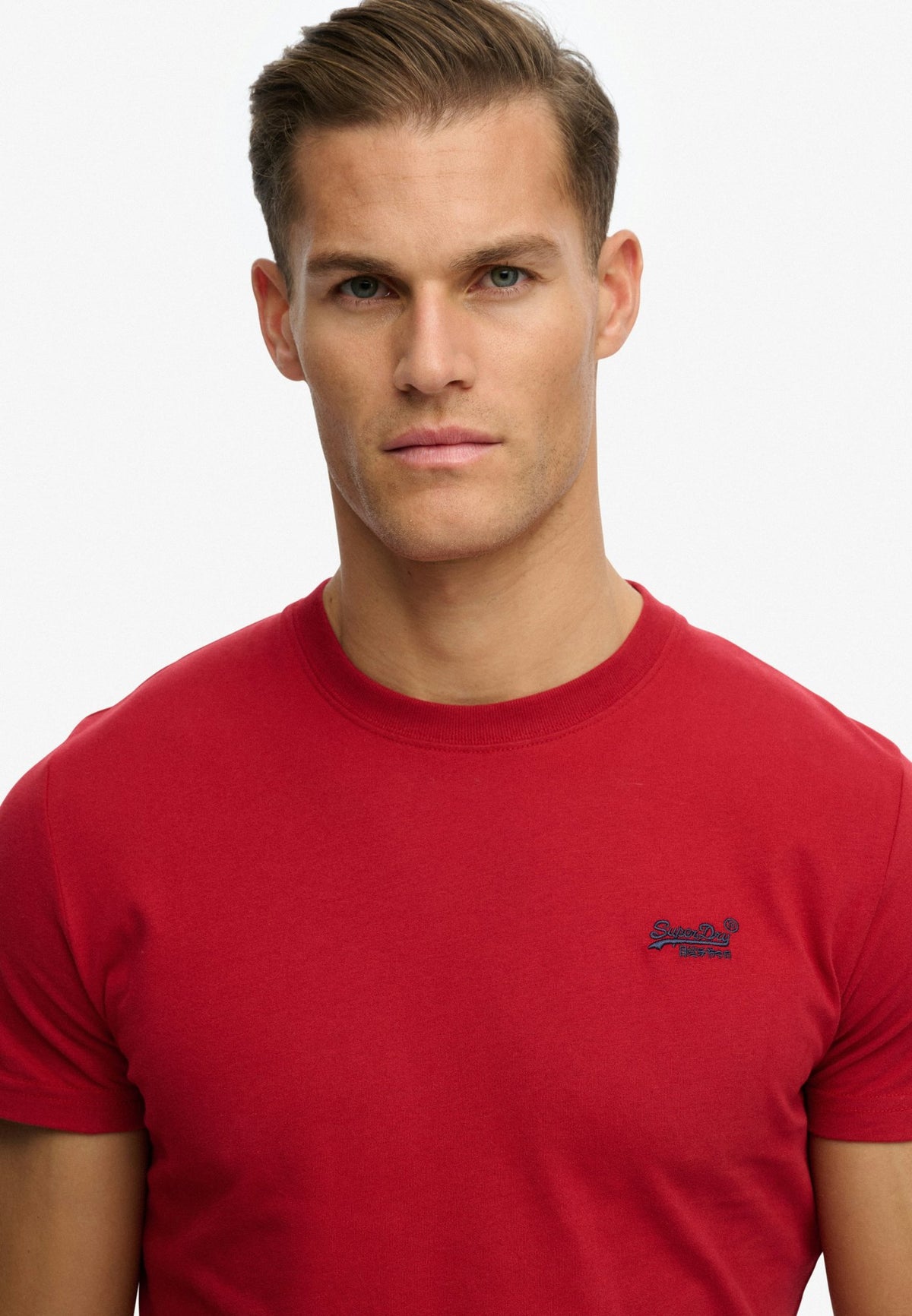 Essential Logo Emb Tee — Red