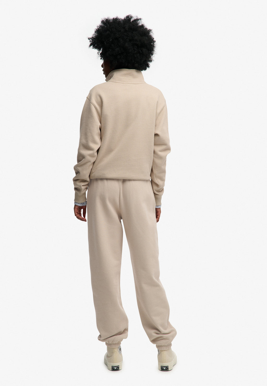 Essential Logo Jogger Hb