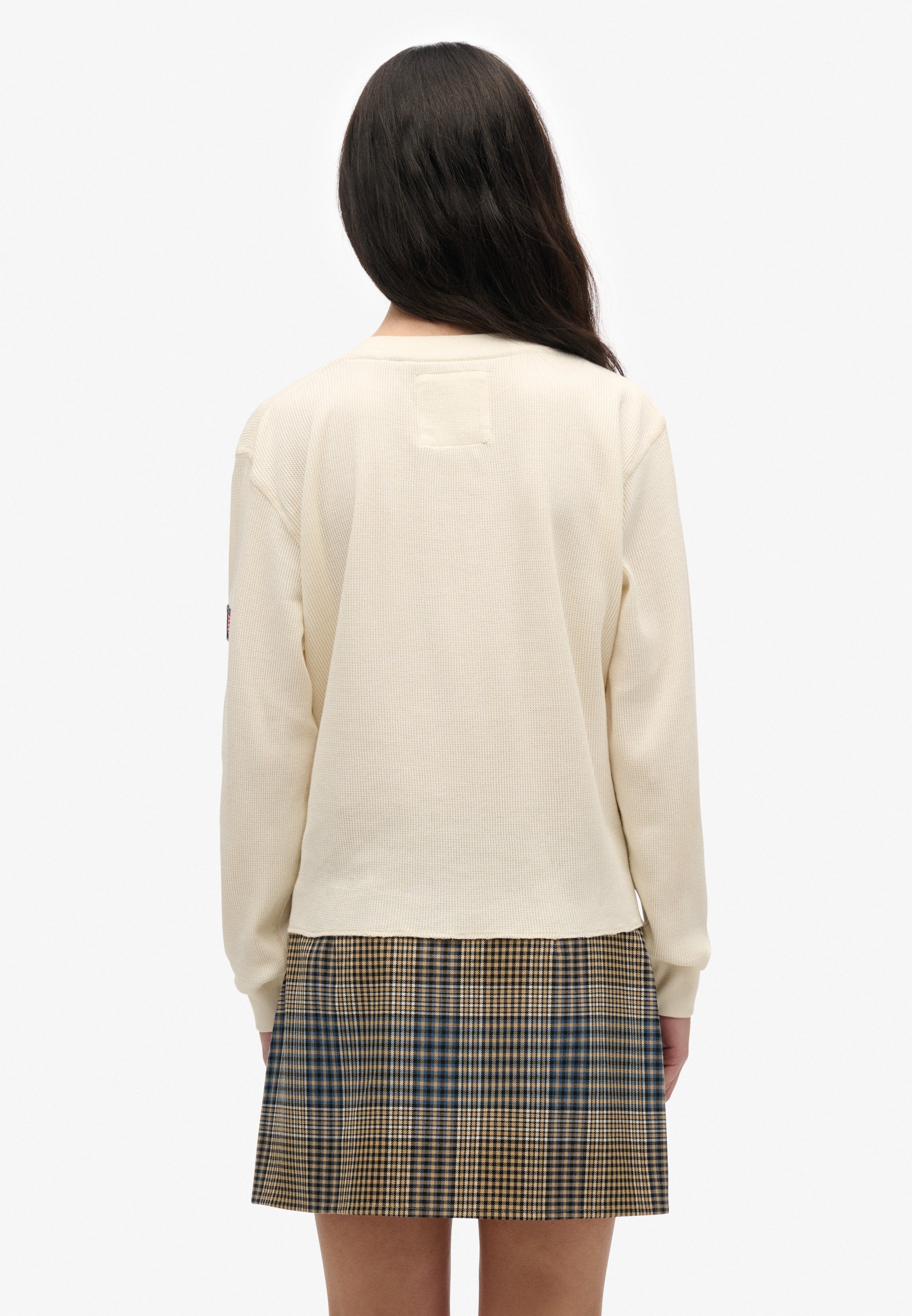 Ath Essential Graphic Ls Top