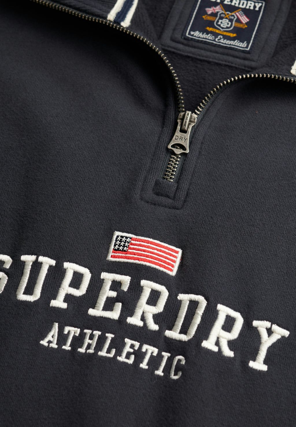 Athletic Essentials Graphic Half Zip — Optic