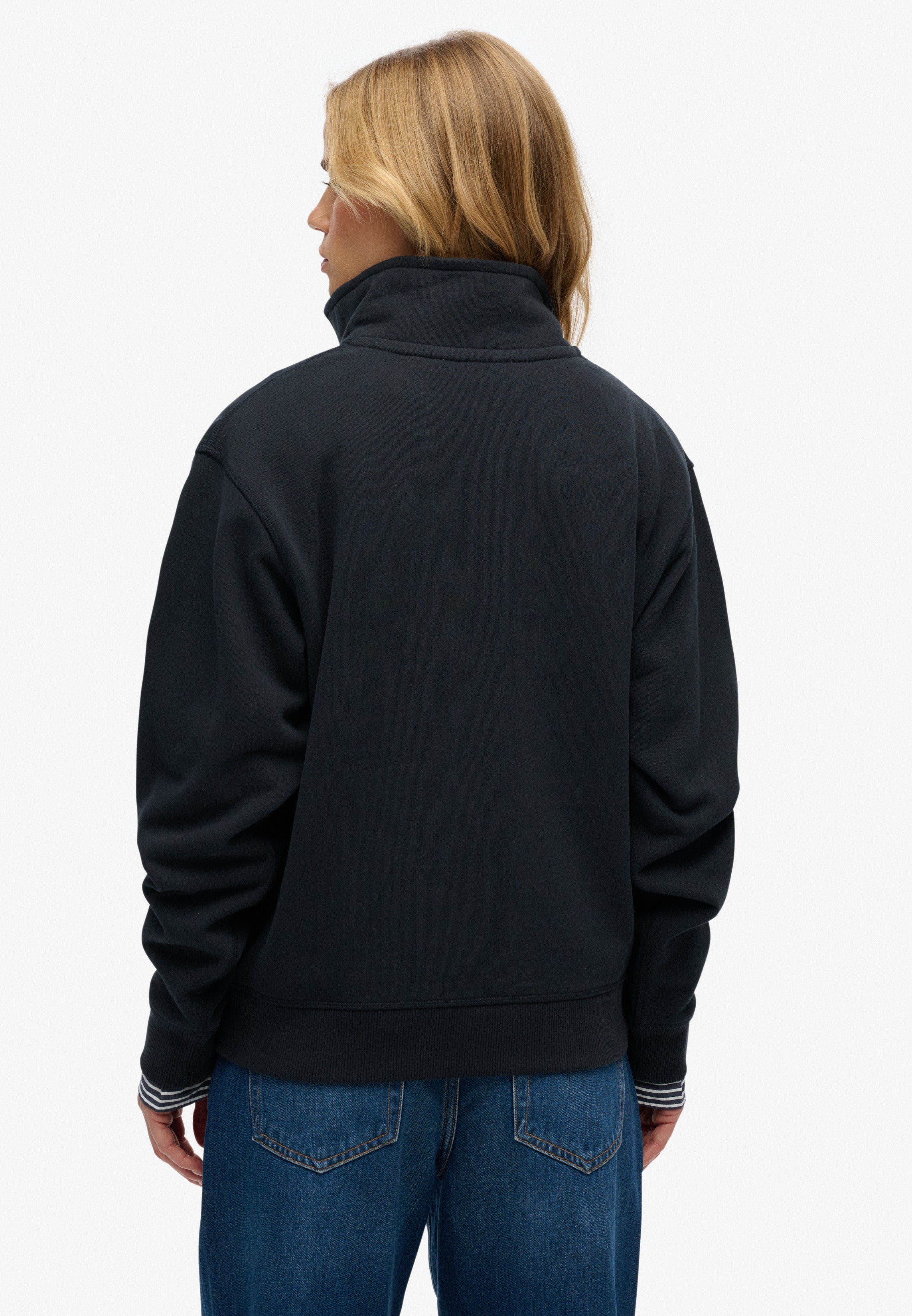 Essential Logo Emb Half Zip