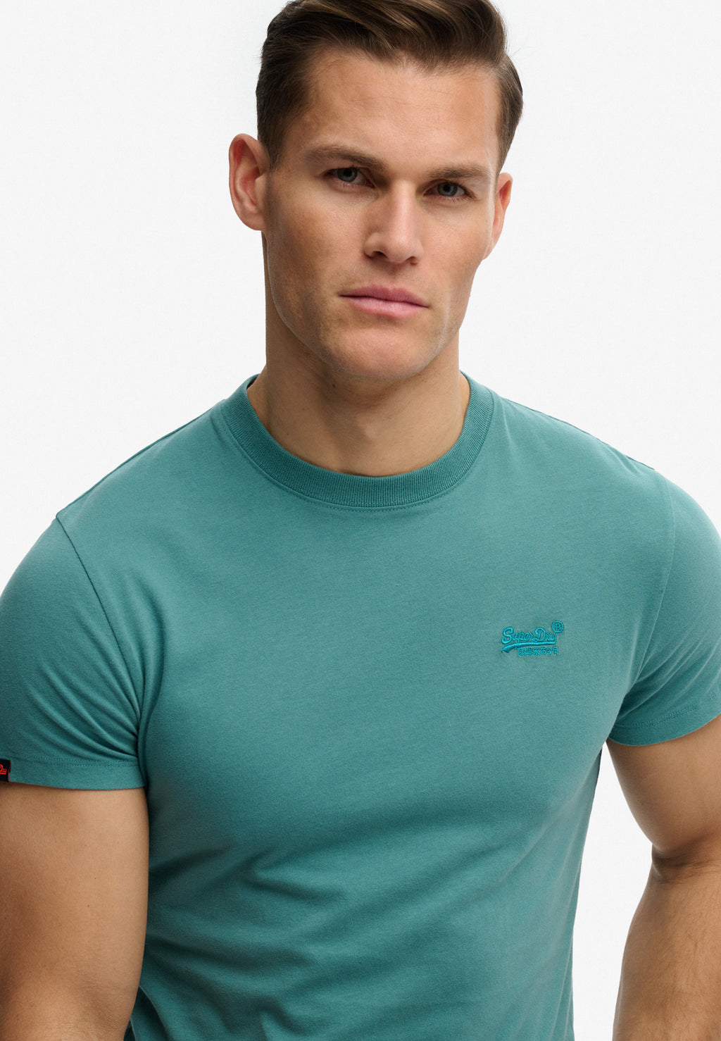 Essential Logo Emb Tee