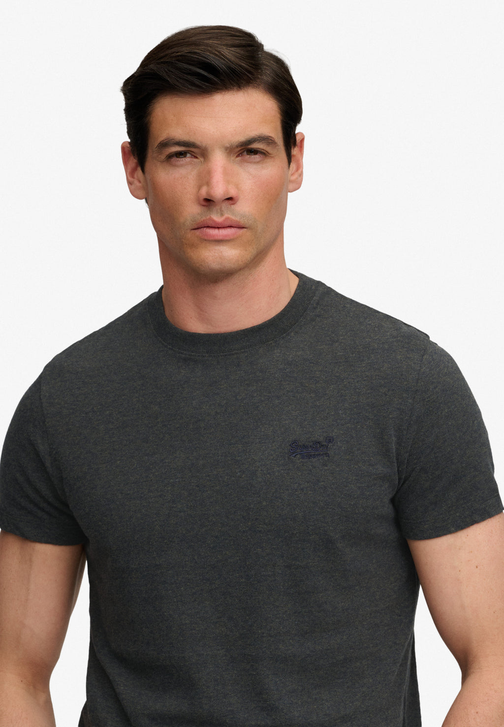 Essential Logo Emb Tee