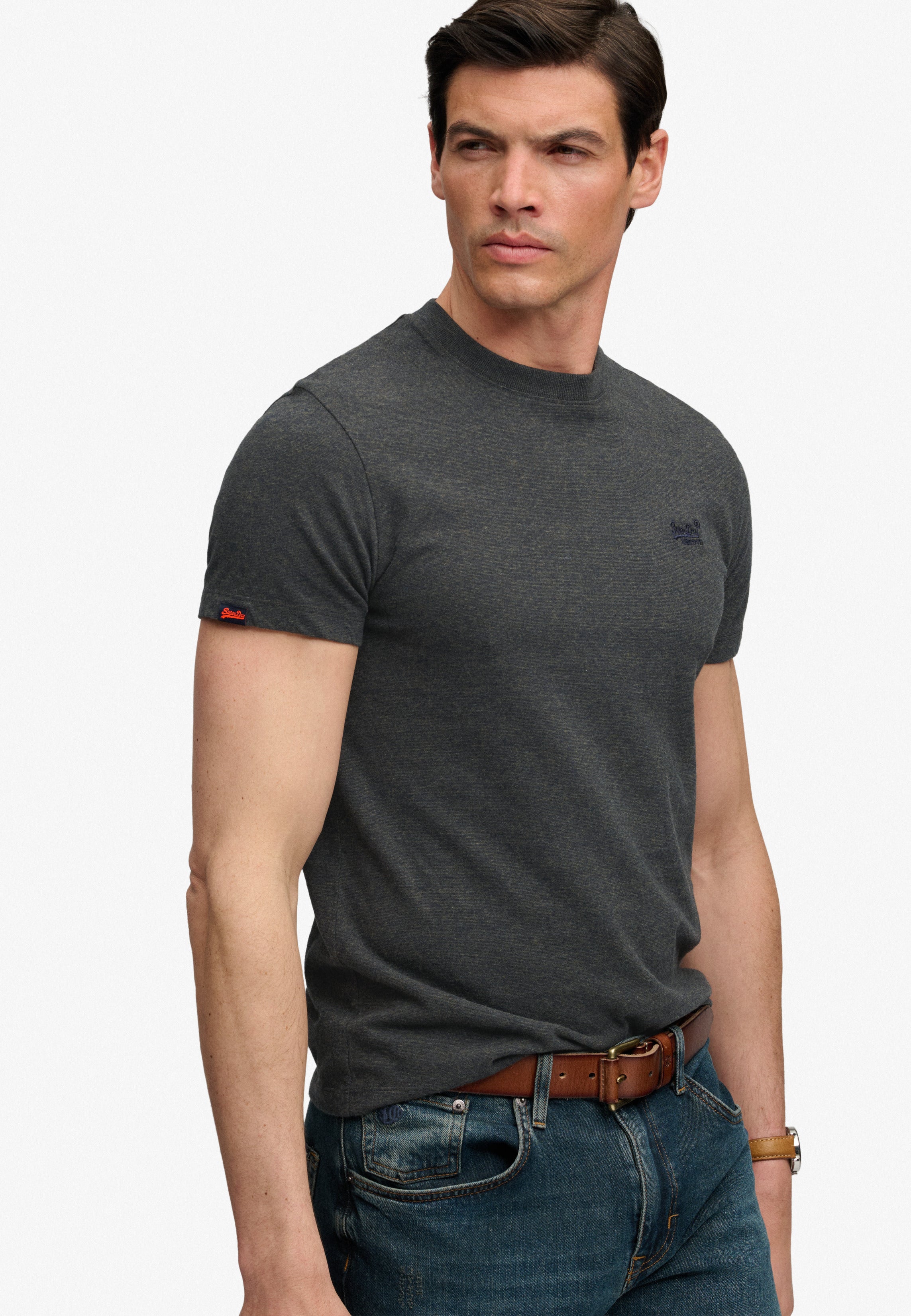 Essential Logo Emb Tee