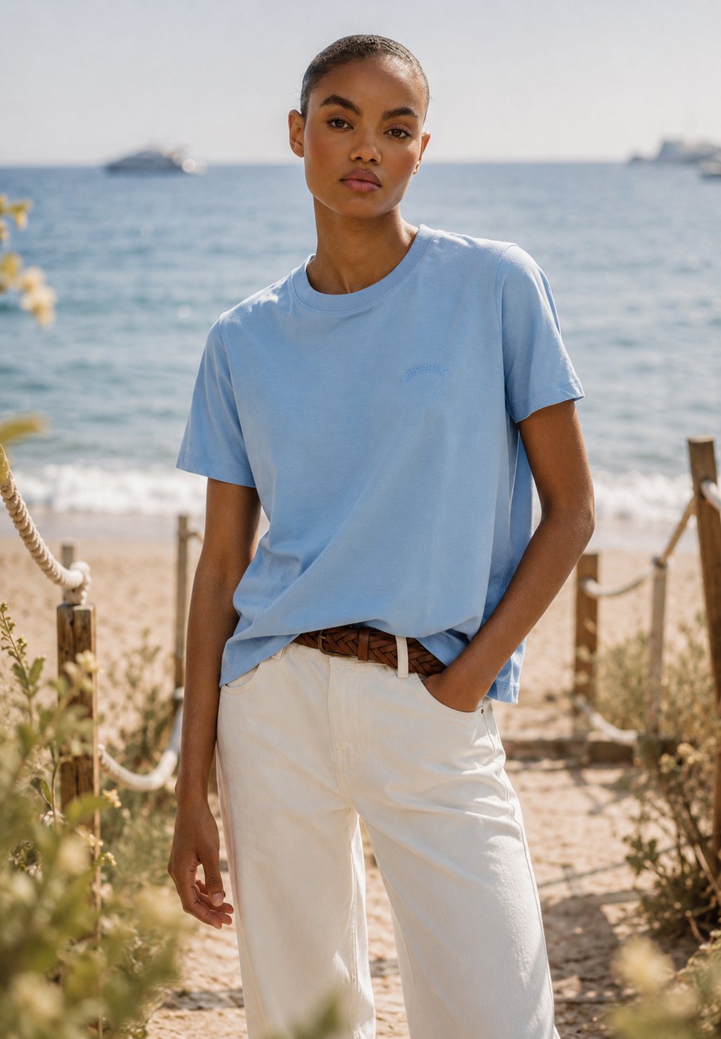 Essential Logo Emb Tee