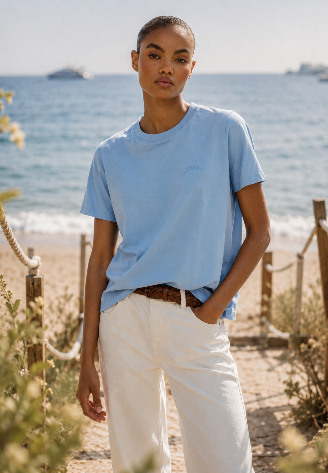 Essential Logo Emb Tee