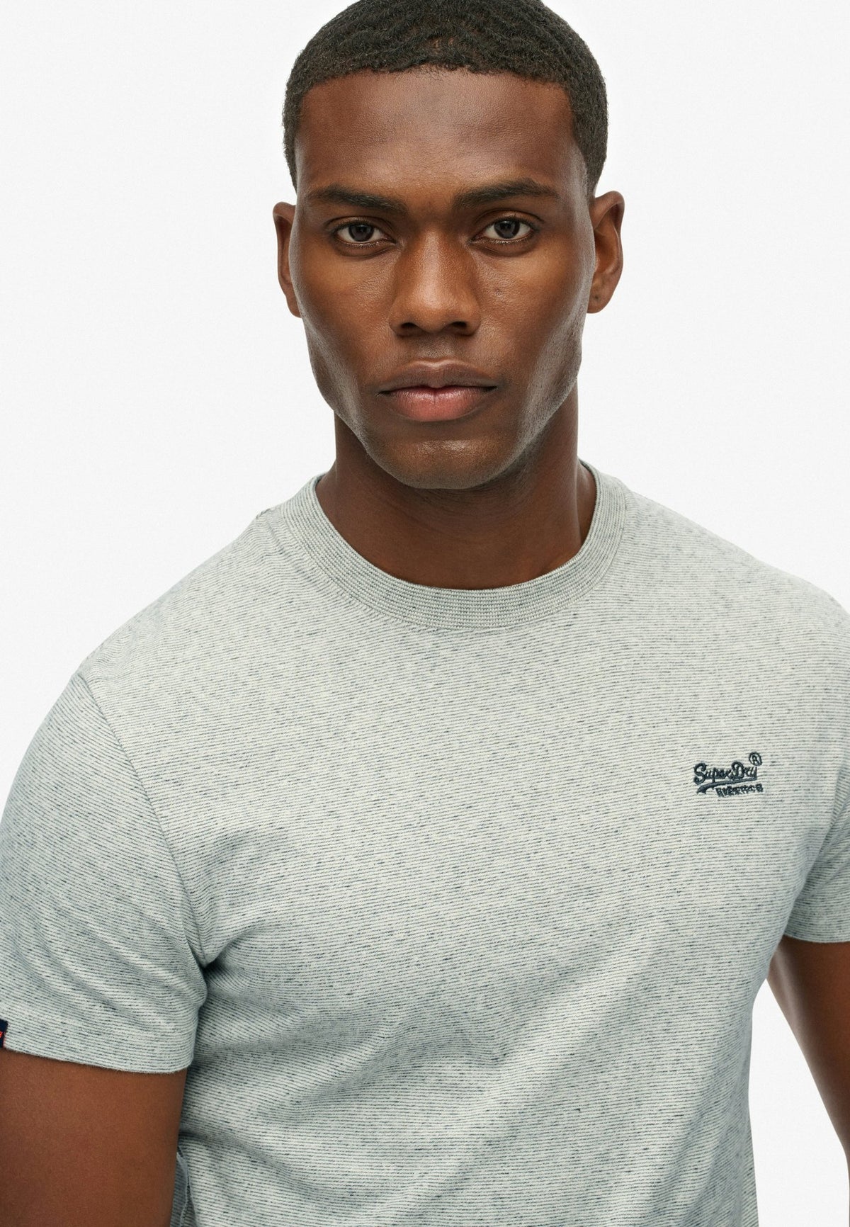 Essential Logo Emb Tee — Grey