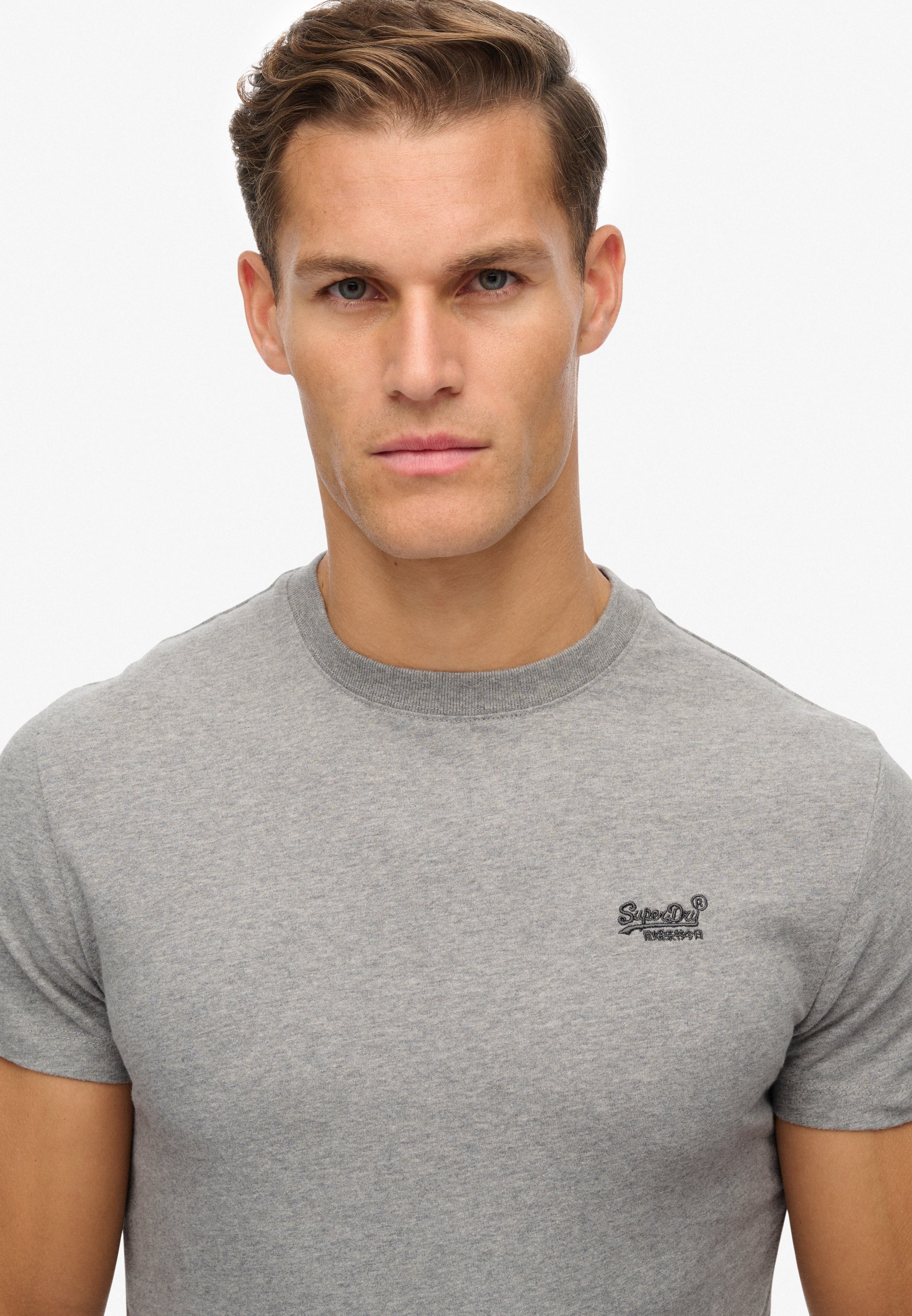 Essential Logo Emb Tee