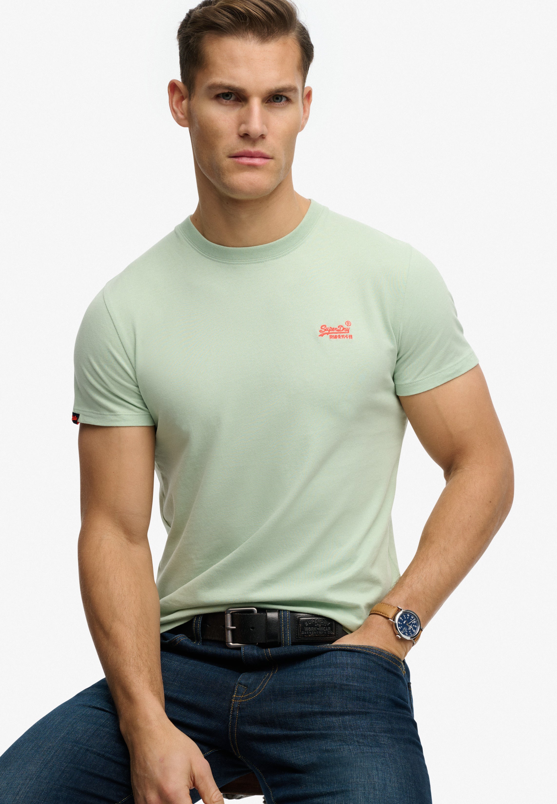 Essential Logo Emb Tee