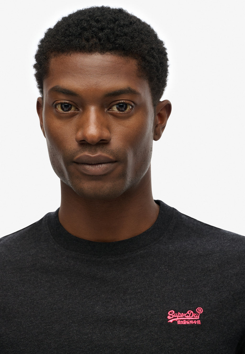 Essential Logo Emb Tee