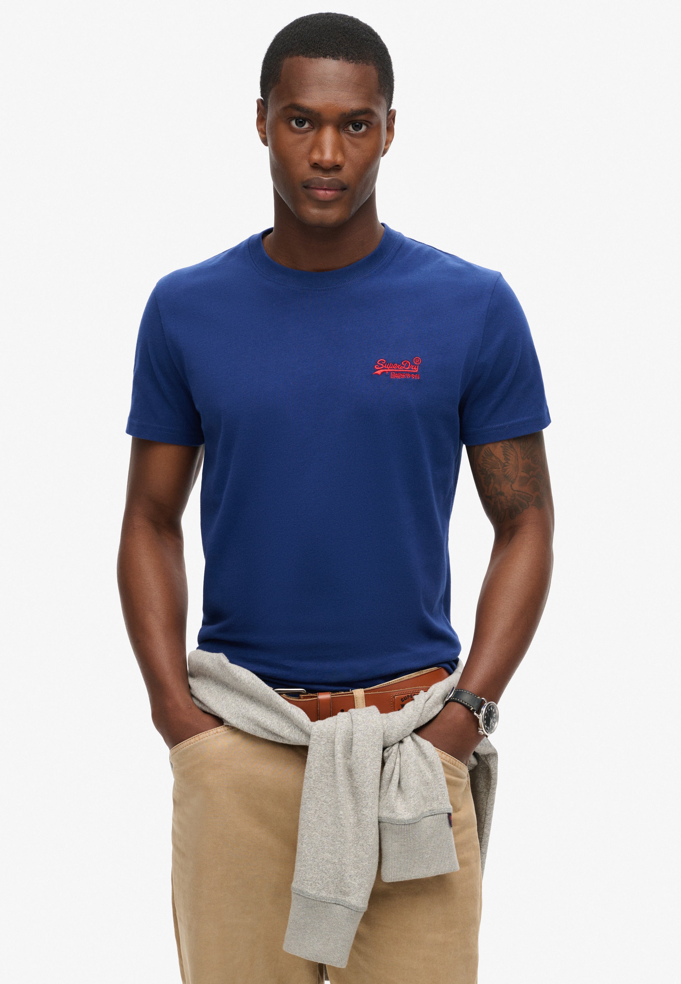 Essential Logo Emb Tee