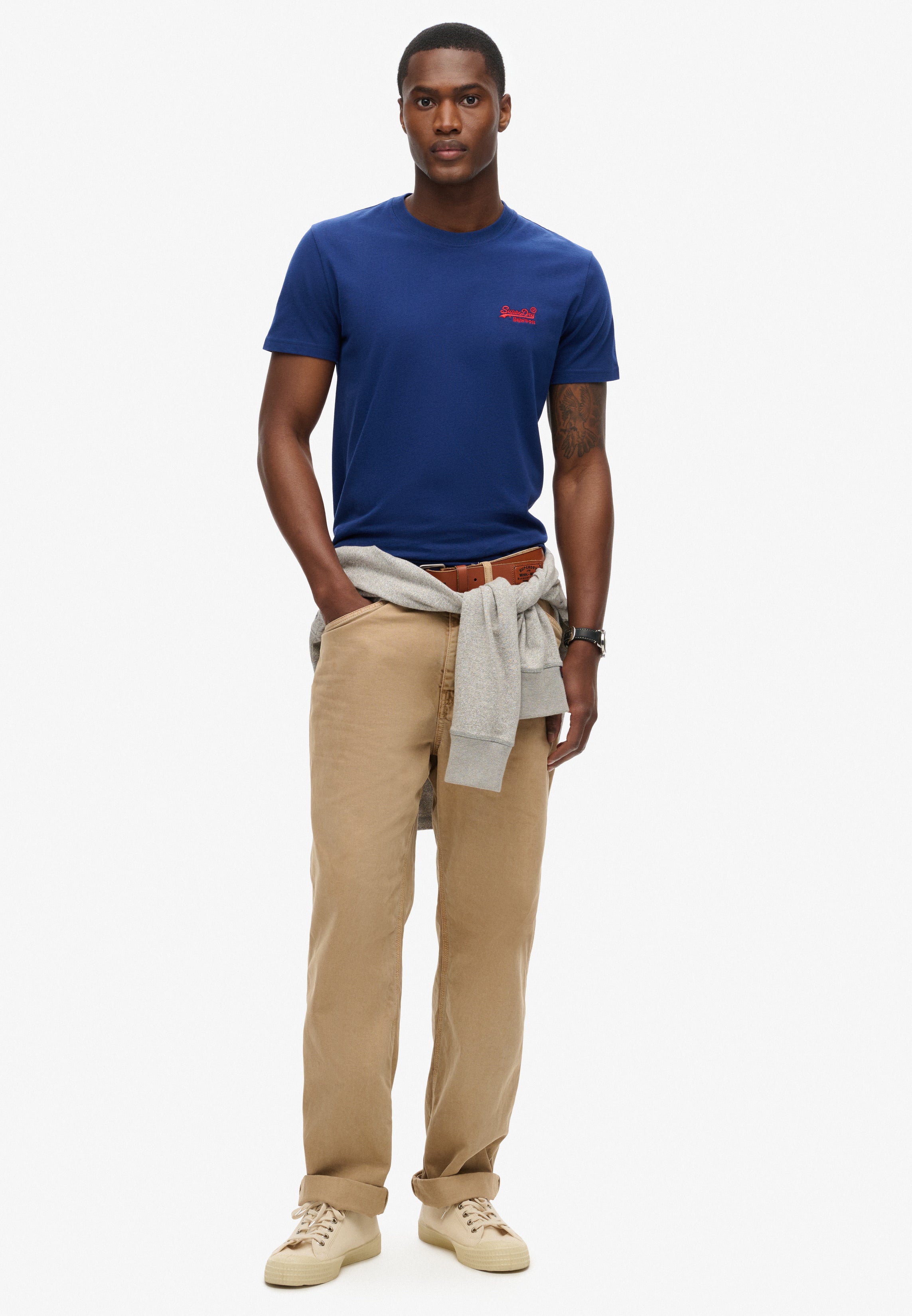 Essential Logo Emb Tee