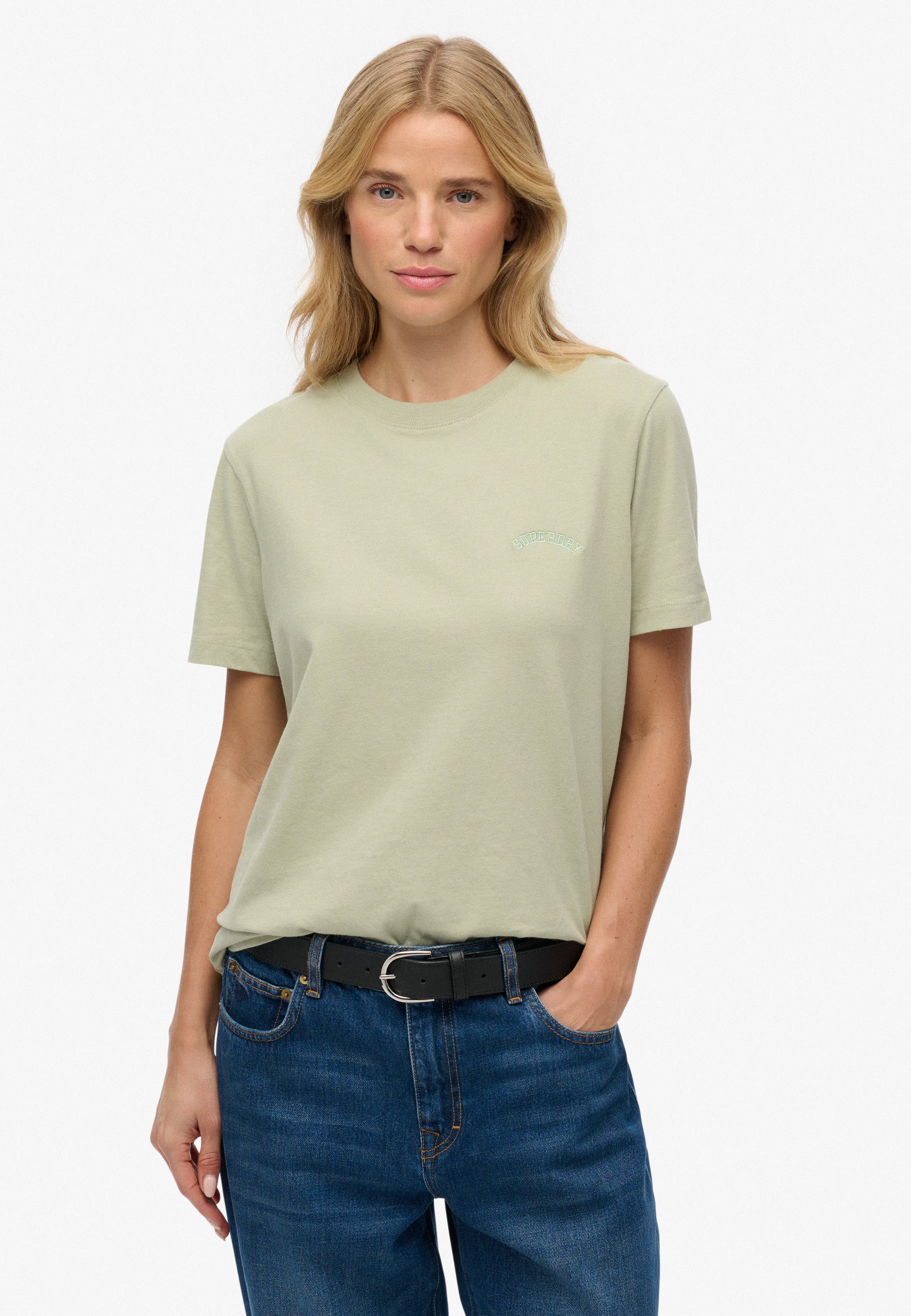 Essential Logo Emb Tee