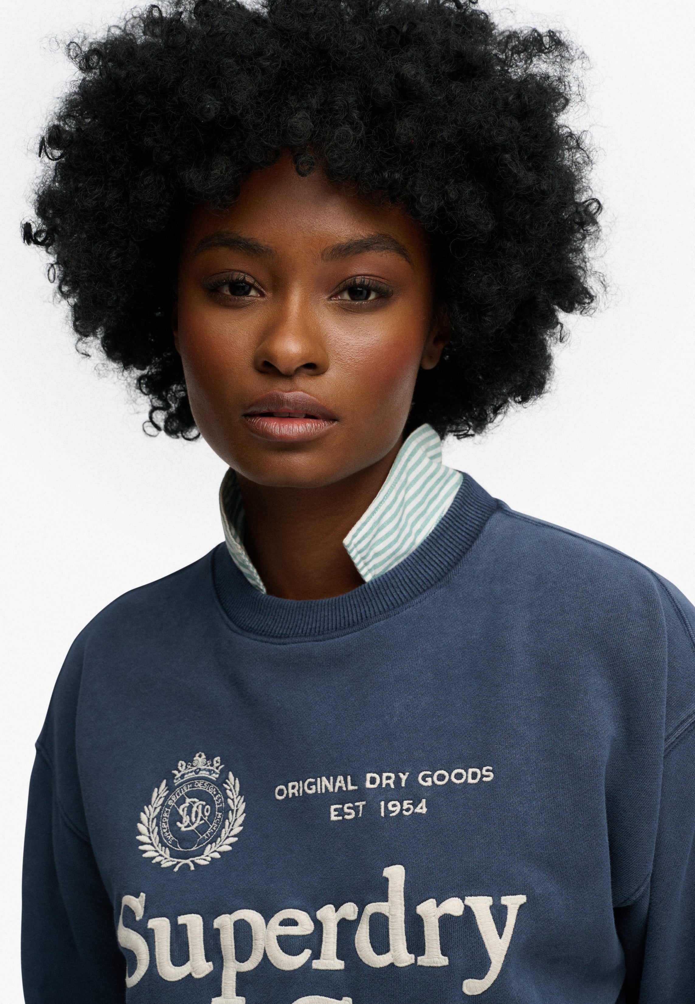 Luxe Casual Emb Loose Crew