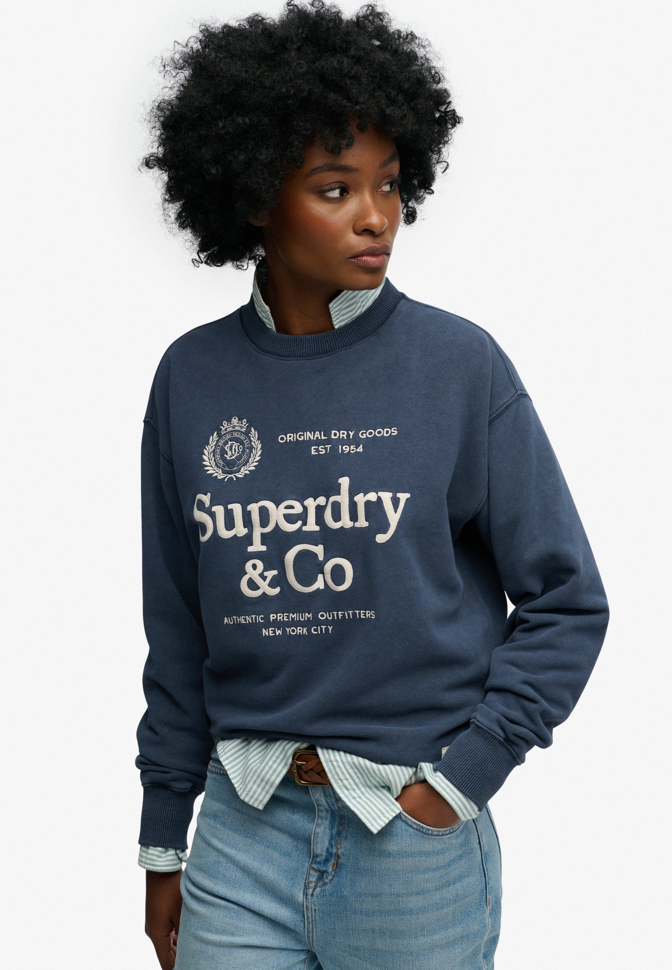 Luxe Casual Emb Loose Crew