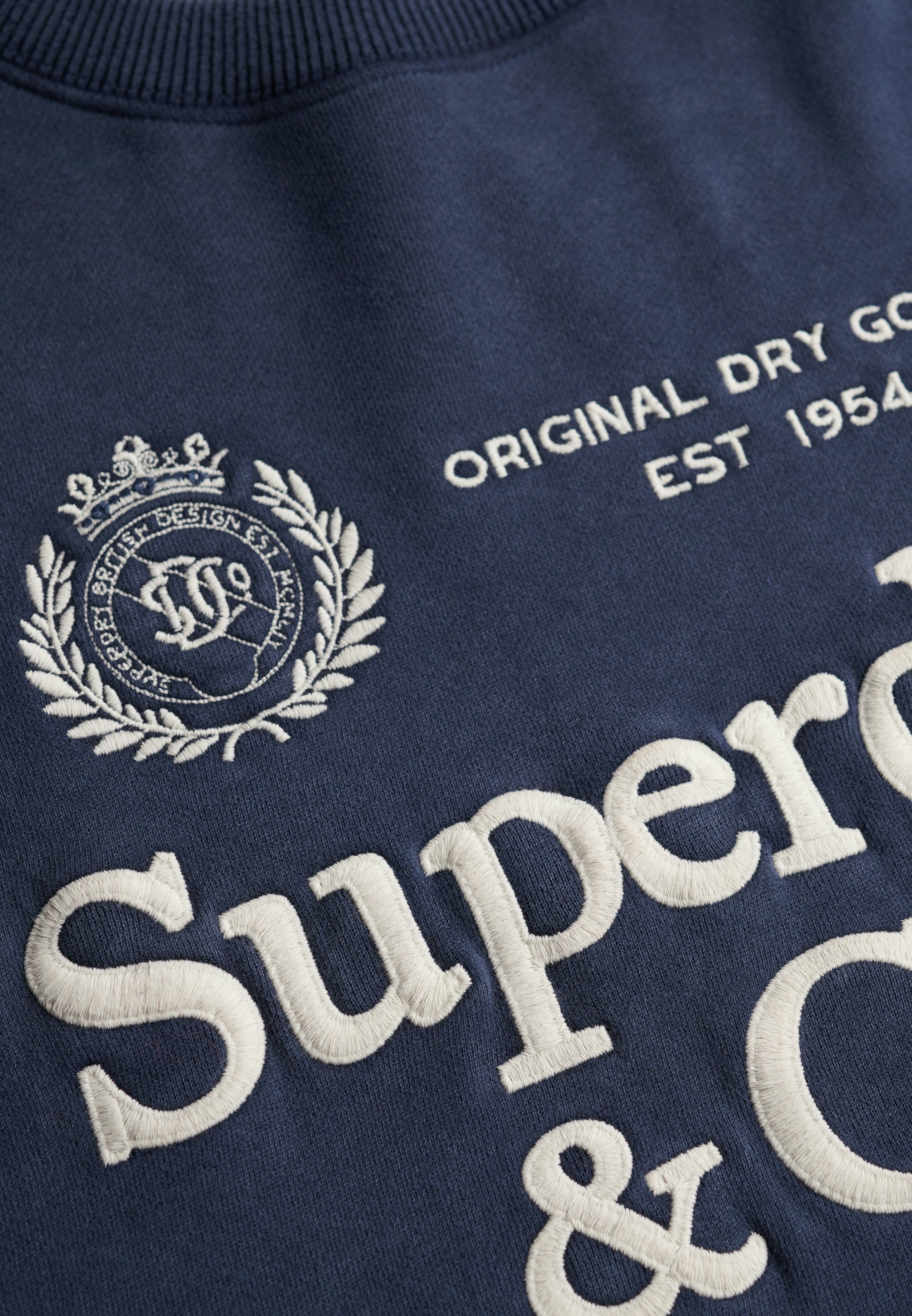 Luxe Casual Emb Loose Crew