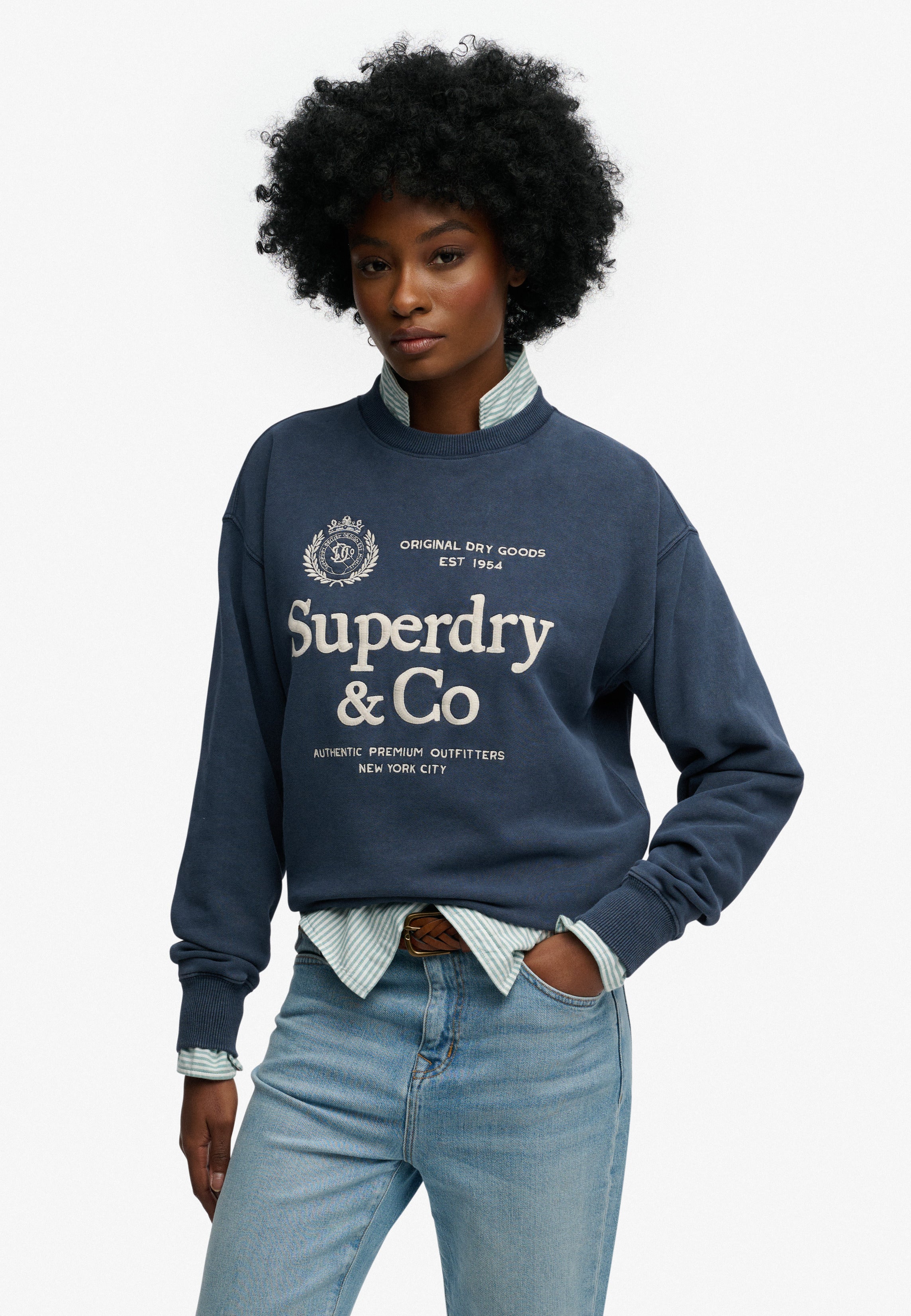 Luxe Casual Emb Loose Crew