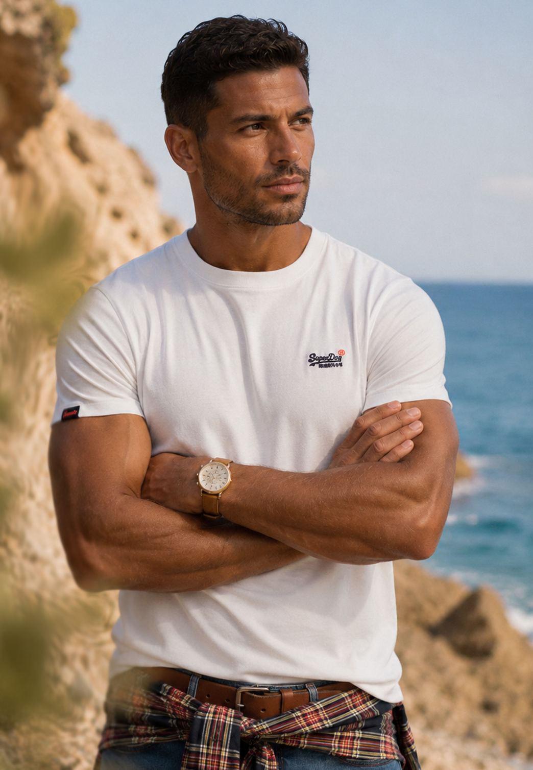 Essential Contrast Emb Tee