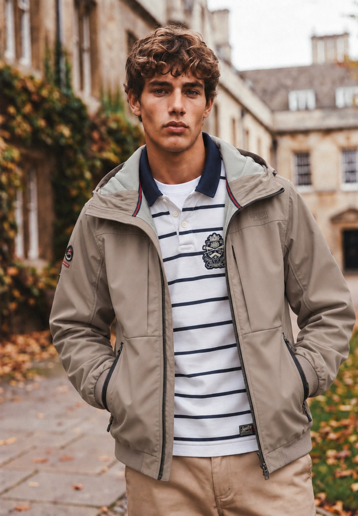 Hooded Softshell Trekker Jkt